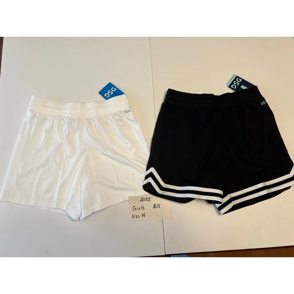 Girls size 14 shorts‎ (2035)